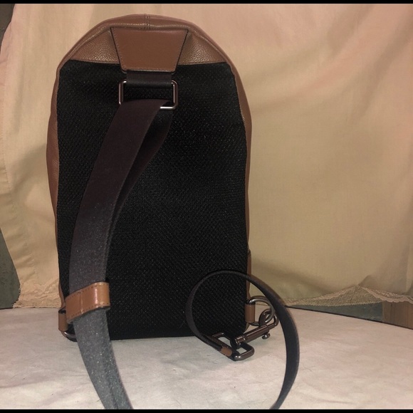 Designer coach cross body back pack - Picture 3 of 7